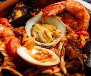 Thalassino: Shrimp, mussels, clams, orzo pasta and a splash of ouzo